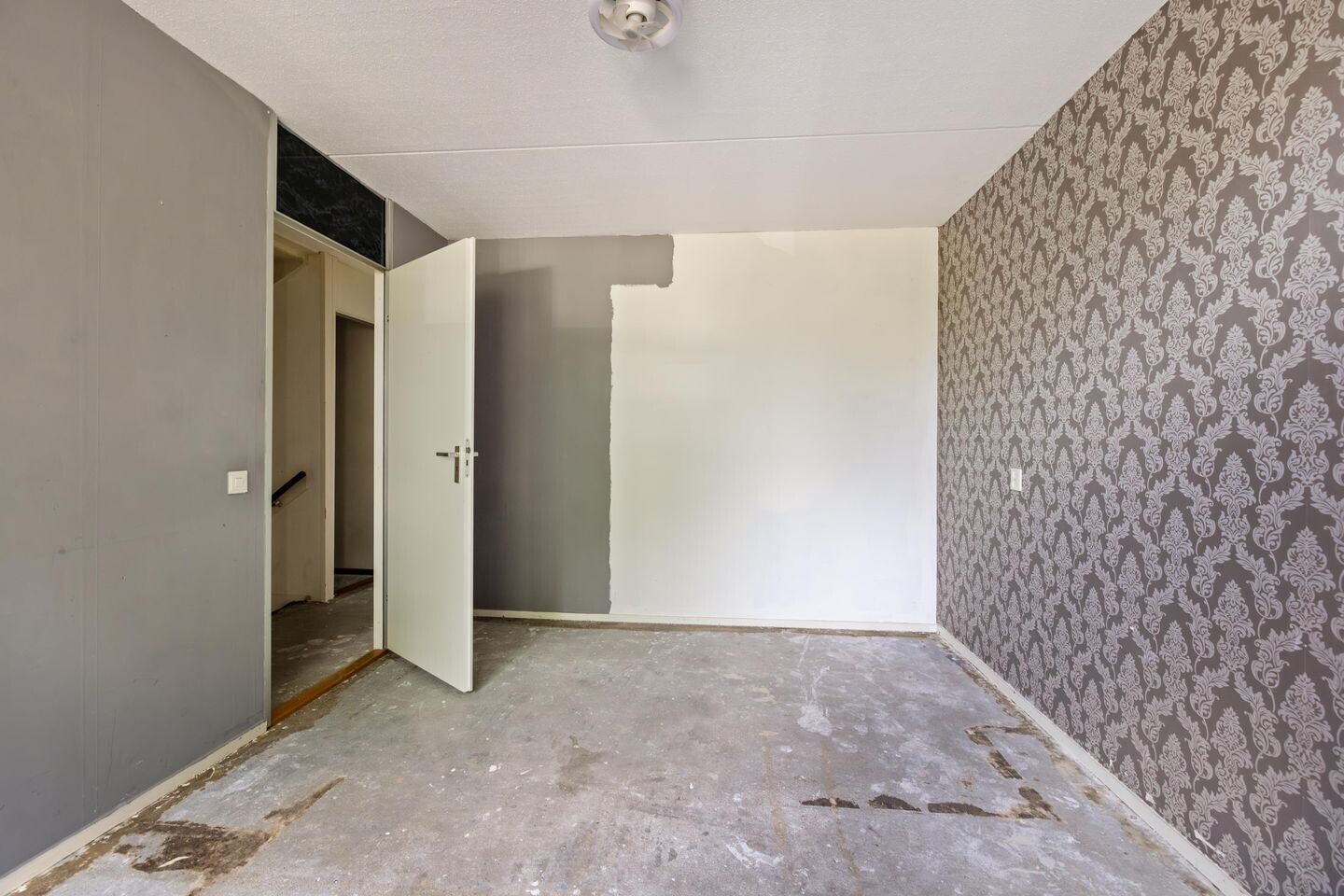 Tussenwoning te koop: Kennemerland 133, Assen