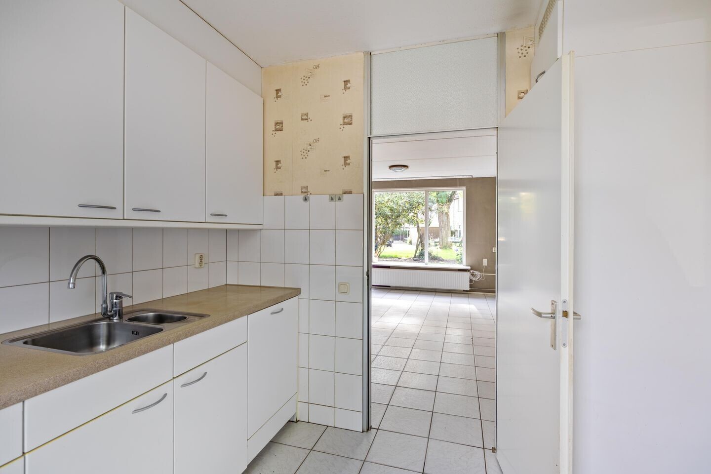Tussenwoning te koop: Kennemerland 133, Assen