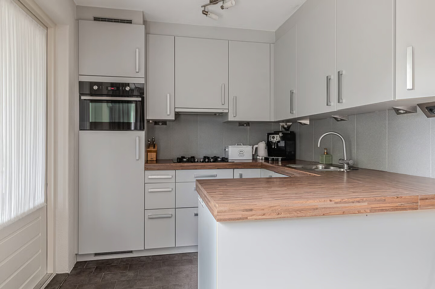 Hoekwoning te koop: Planetenlaan 44, Assen