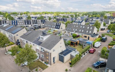 Plutostraat 19