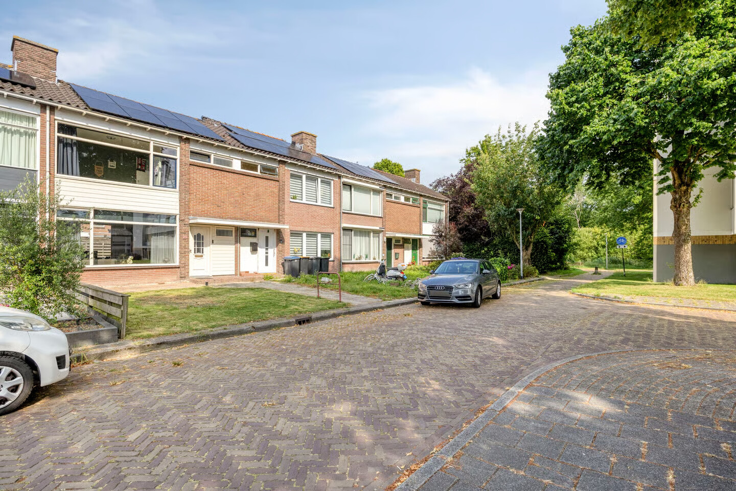 Twee-onder-één-kap te koop: Ellen 19, Assen
