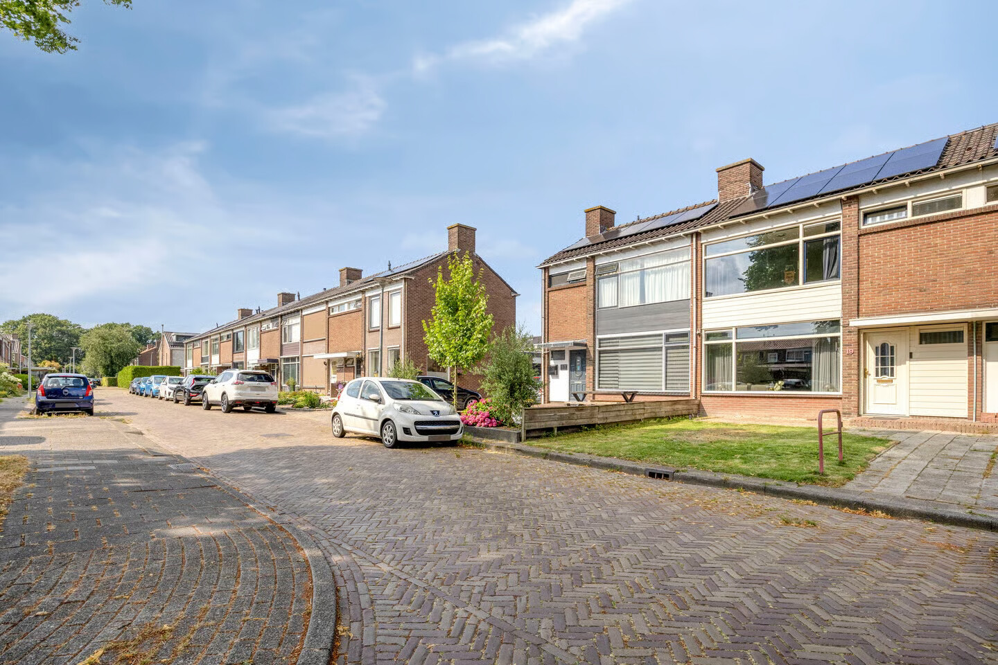 Twee-onder-één-kap te koop: Ellen 19, Assen