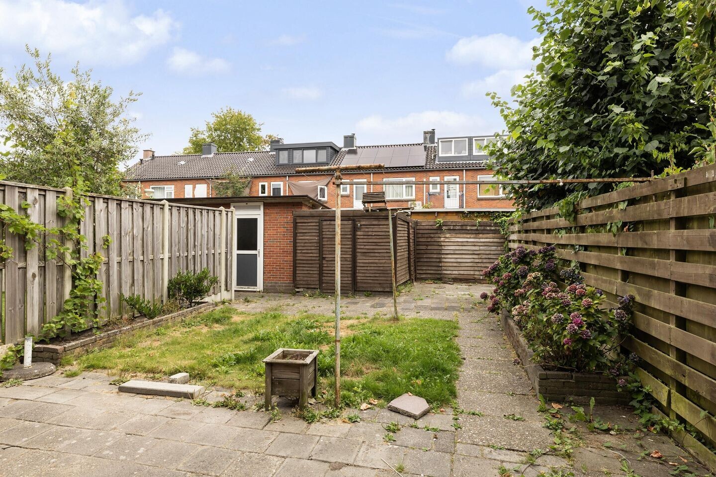 Tussenwoning te koop: Benthem Reddingiusstraat 28, Assen