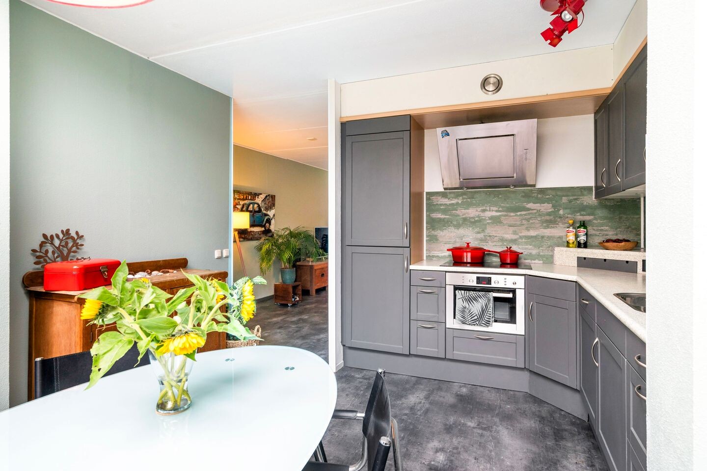 Tussenwoning te koop: Ruiterakker 137, Assen