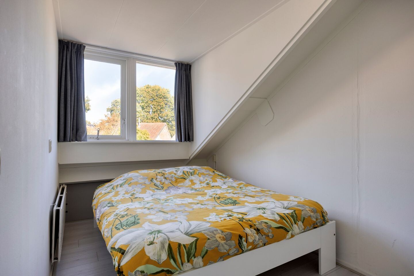 Twee-onder-één-kap te koop: Buitenes 18, Assen