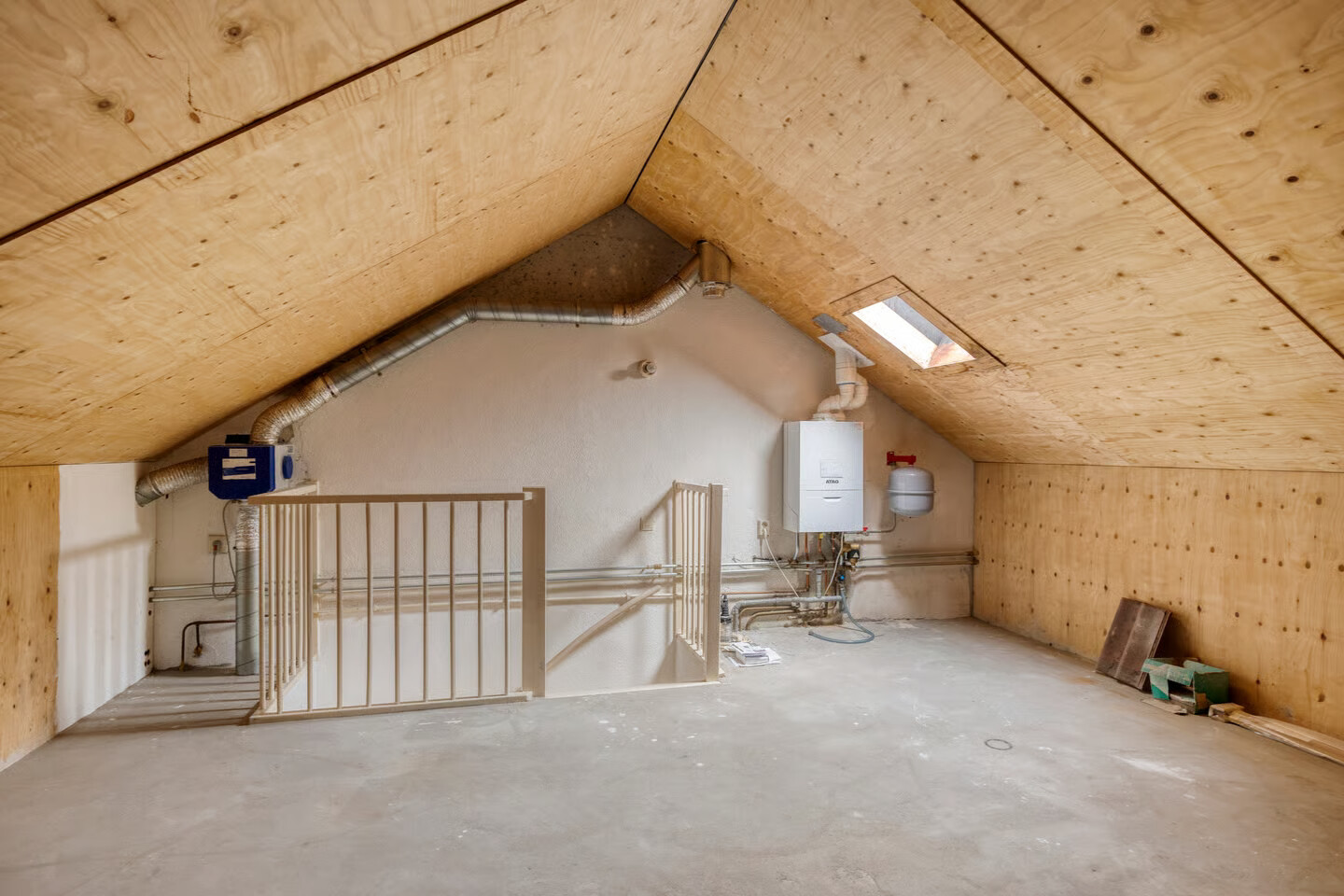 Tussenwoning te koop: Scharmbarg 15, Assen