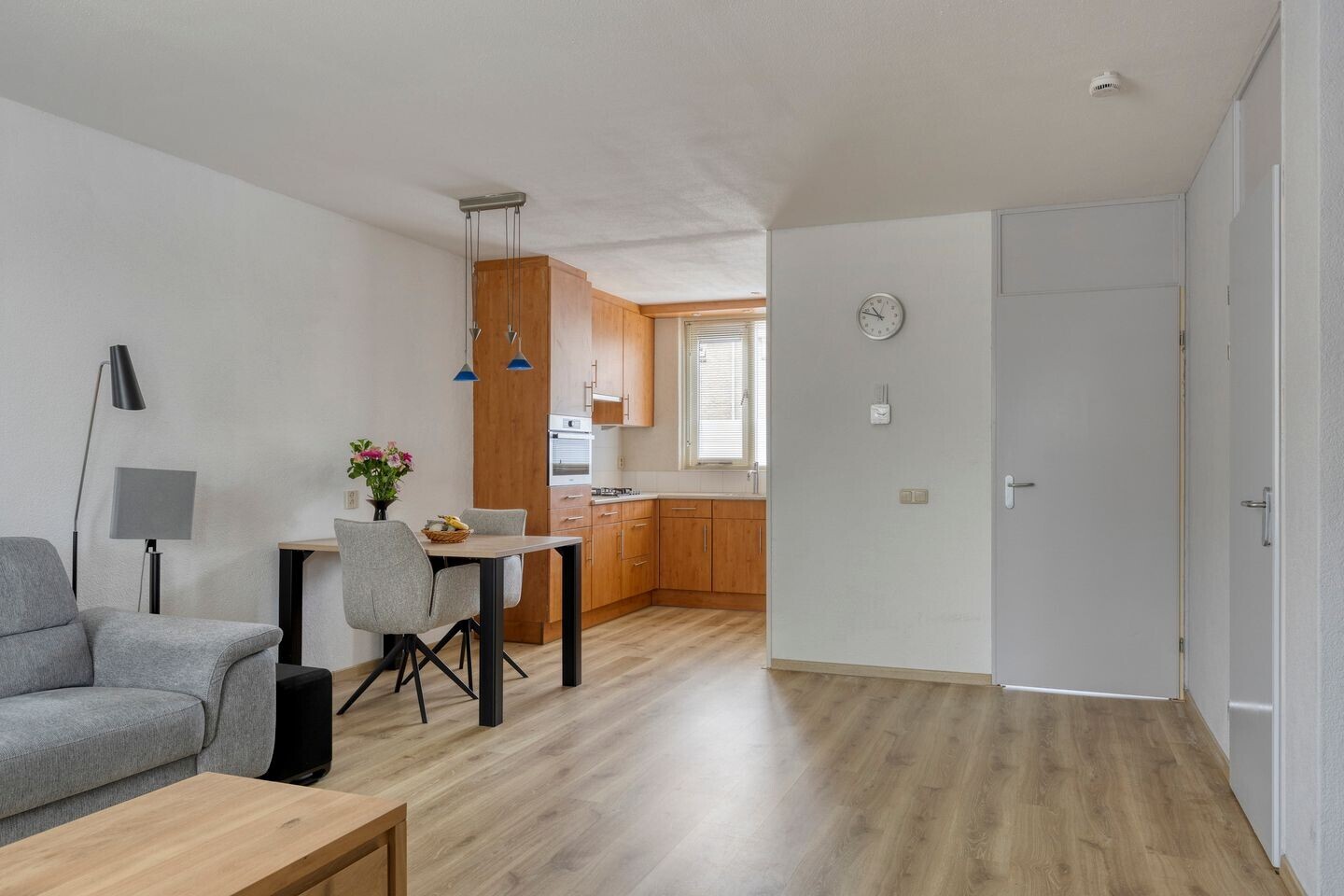 Tussenwoning te koop: Scharmbarg 15, Assen
