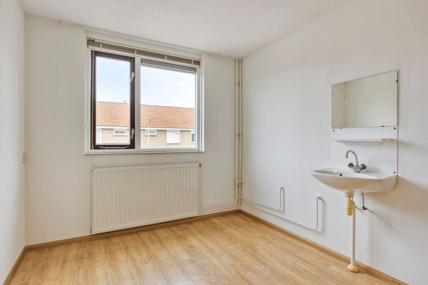 Tussenwoning te koop: Scharmbarg 15, Assen