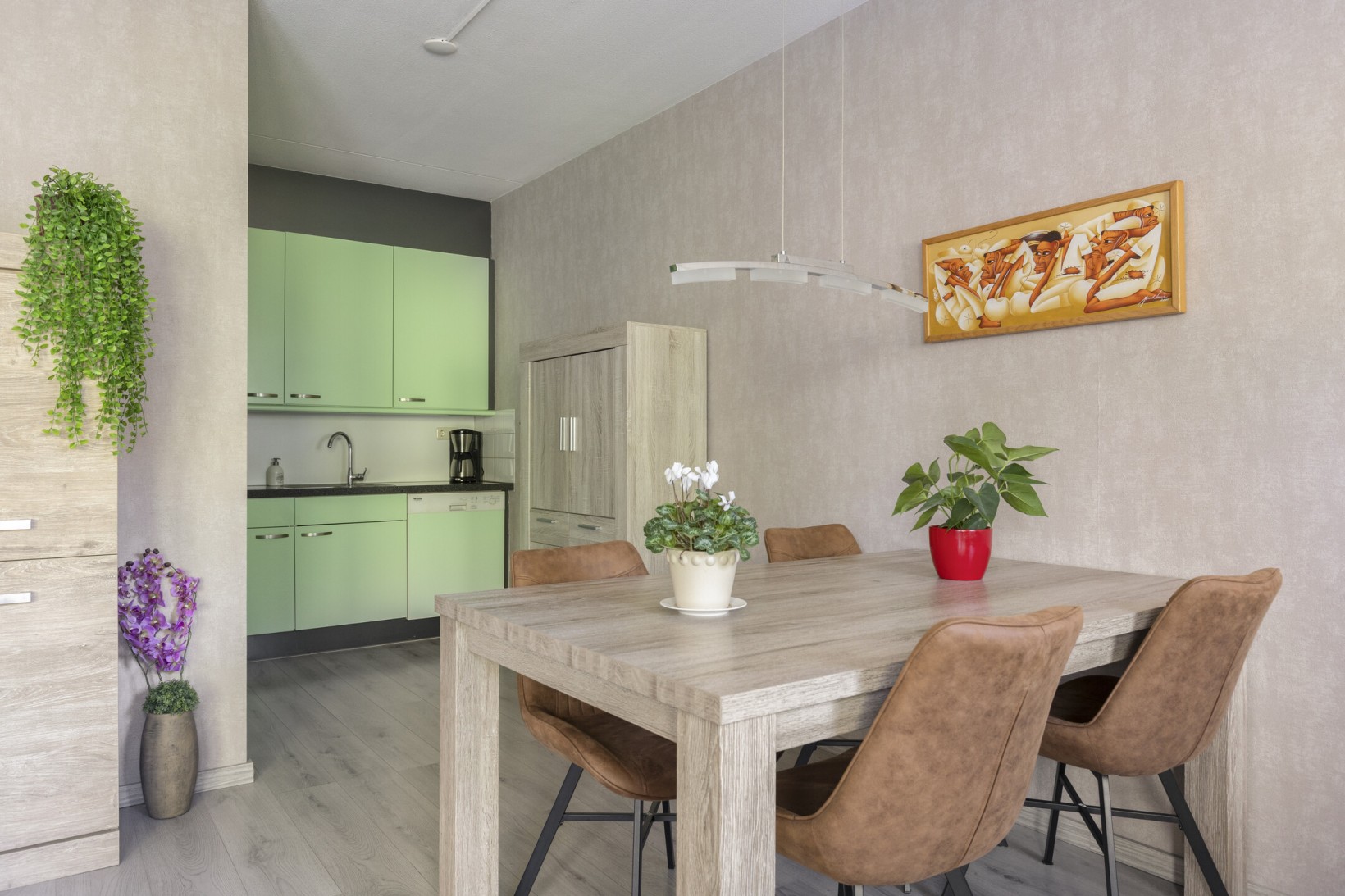 Hoekwoning te koop: Aardbeihof 1, Assen