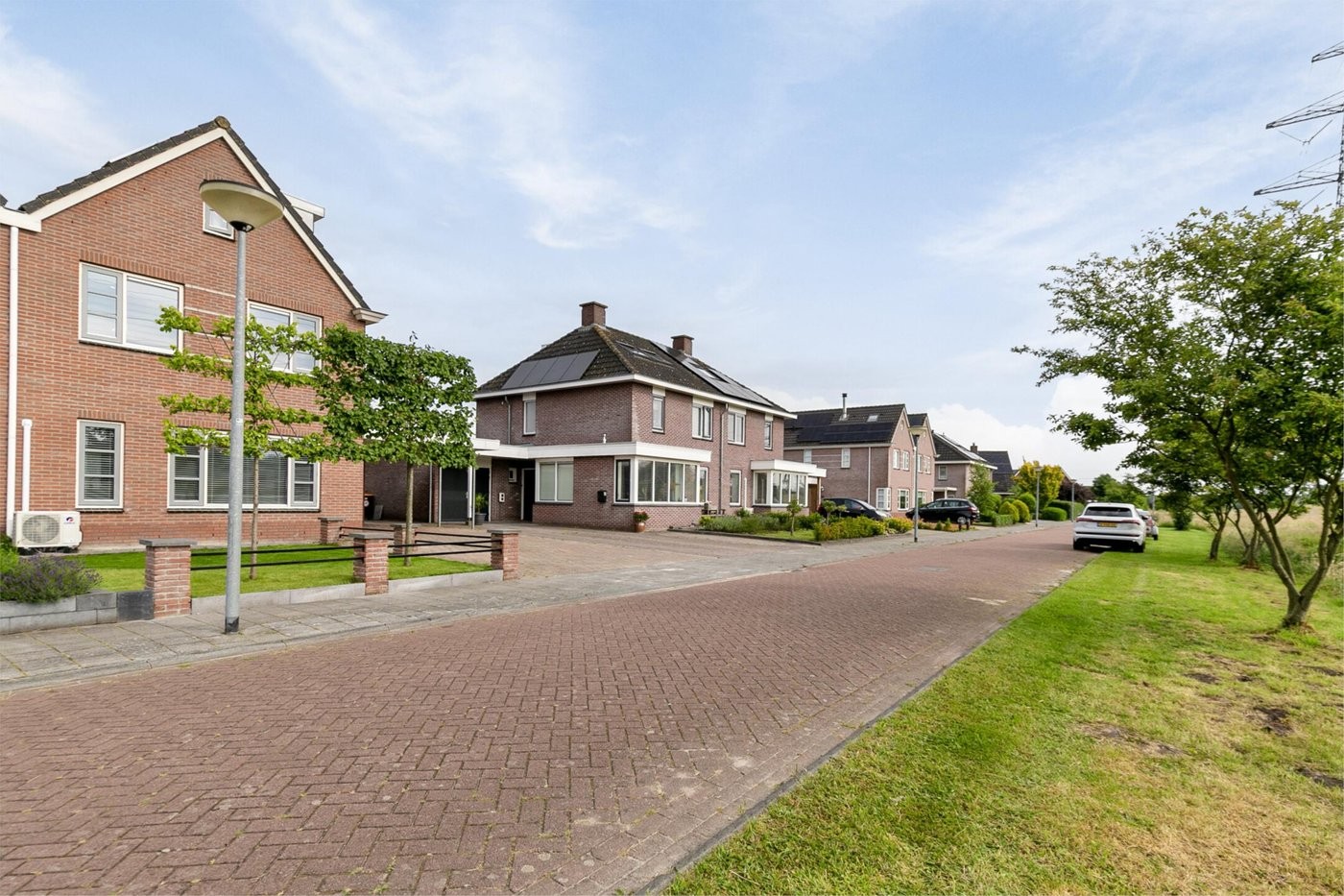 Twee-onder-één-kap te koop: Hertenlaan 78, Assen