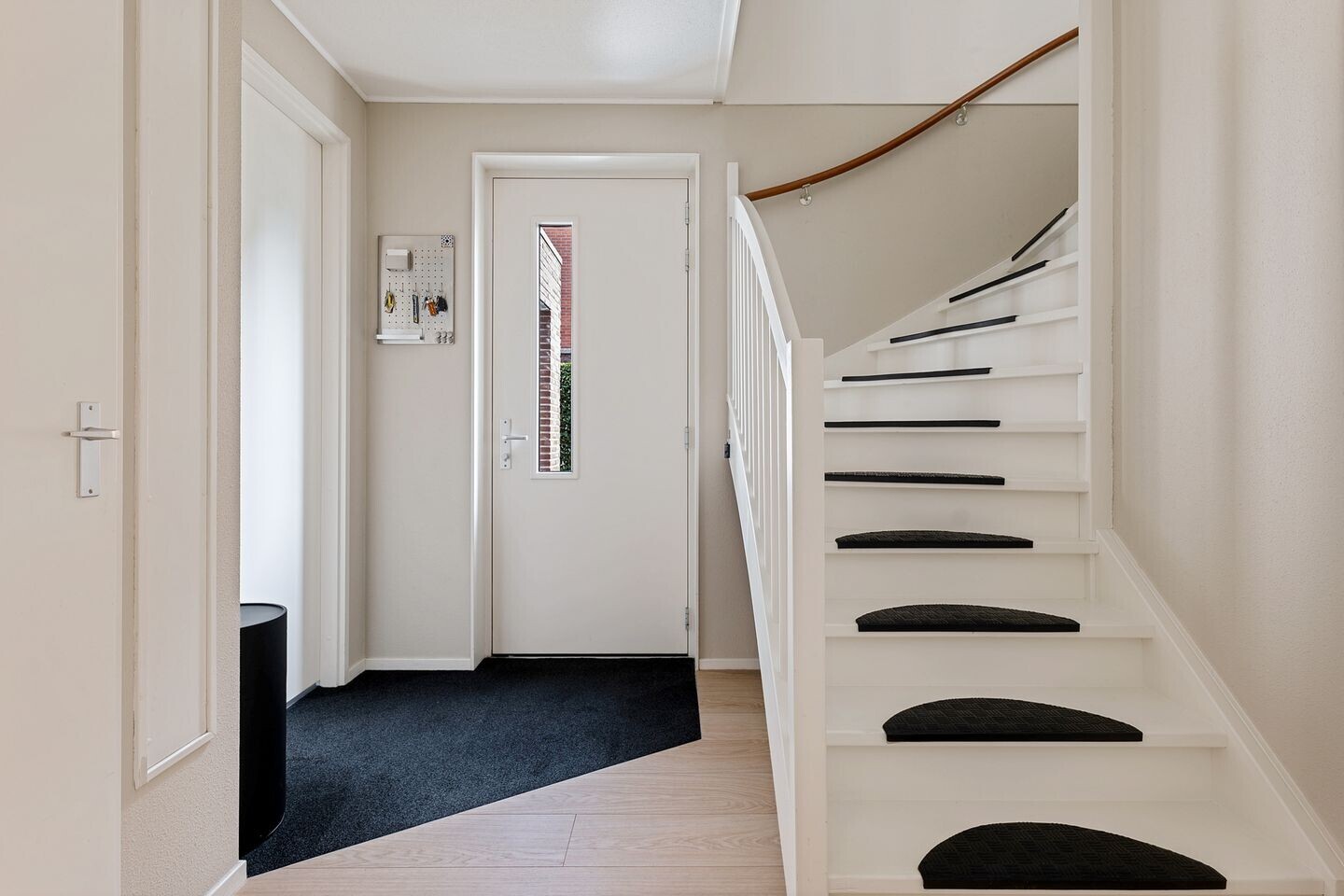 Twee-onder-één-kap te koop: Bosanemoon 38, Assen