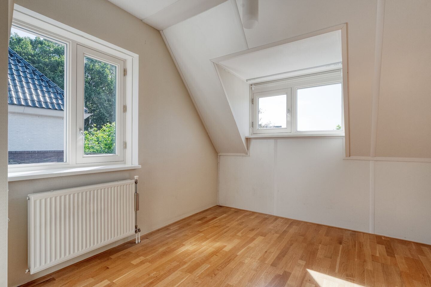 Twee-onder-één-kap te koop: Zilverschoonlaan 21, Beilen