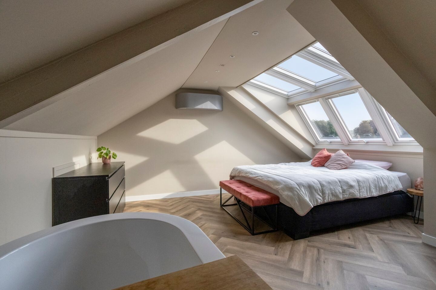 Twee-onder-één-kap te koop: Schotelkamp 14, Hooghalen