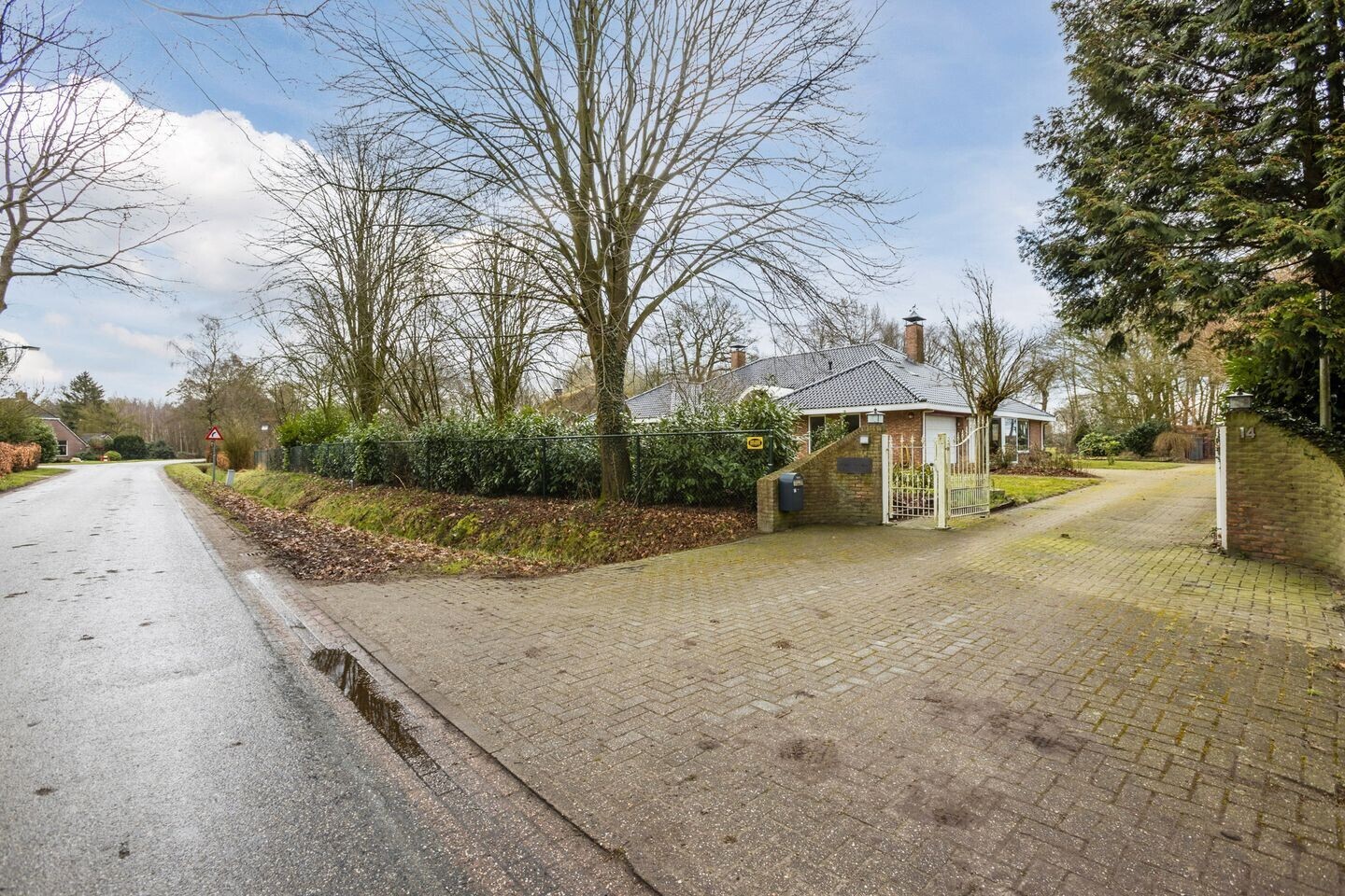 Vrijstaande woning te koop: Oosteinde 14, Hijken
