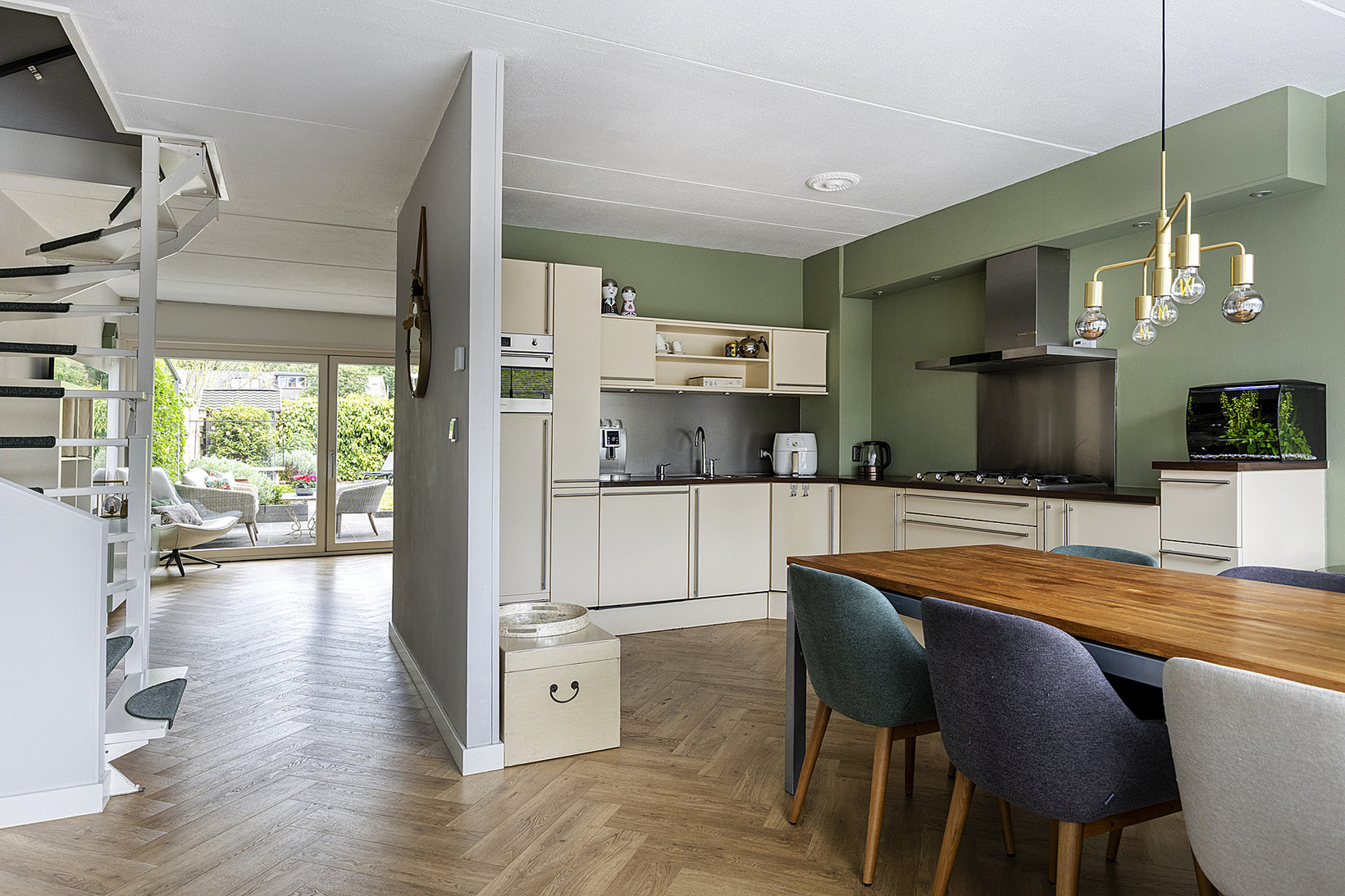 Tussenwoning te koop: Rozenstraat 12, Bovensmilde