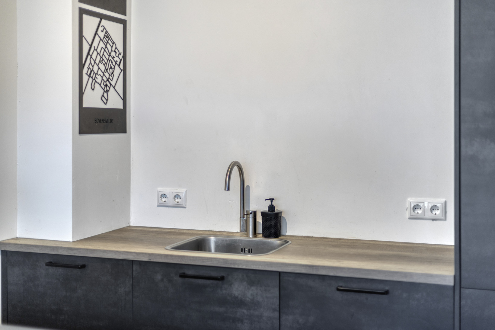 Tussenwoning te koop: Rozenstraat 22, Bovensmilde