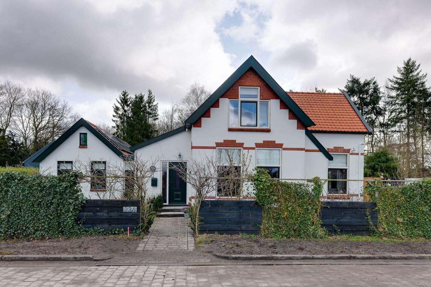 Vrijstaande woning te koop: Hoofdweg 234, Bovensmilde