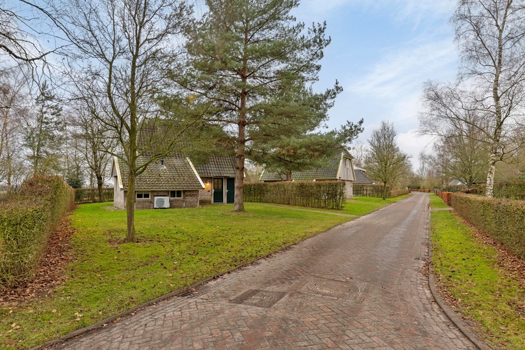 Vrijstaande woning te koop: Mr. J.B. Kanweg 3-136, Witteveen