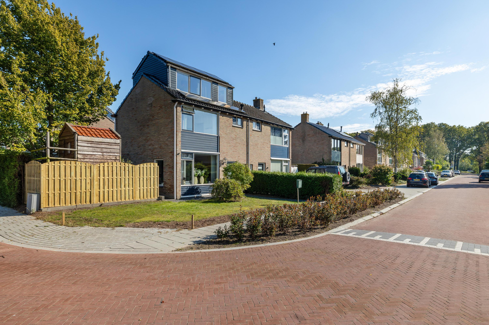 Twee-onder-één-kap te koop: Kastanjelaan 2A, Zuidlaren