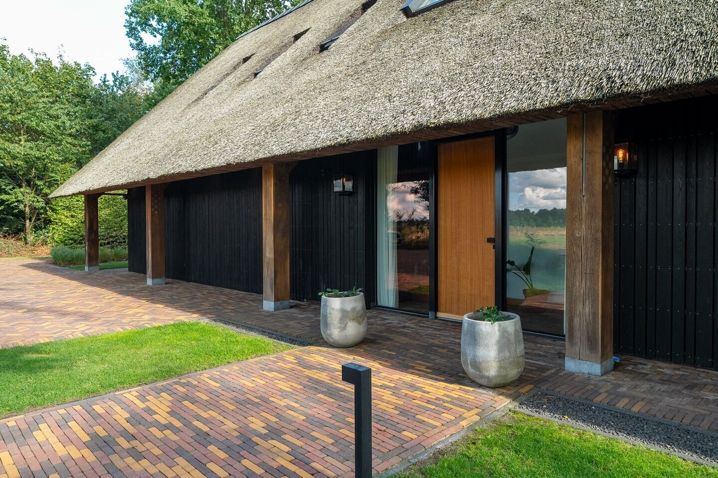 Vrijstaande woning te koop: Dorpsstraat 28, Zuidlaarderveen