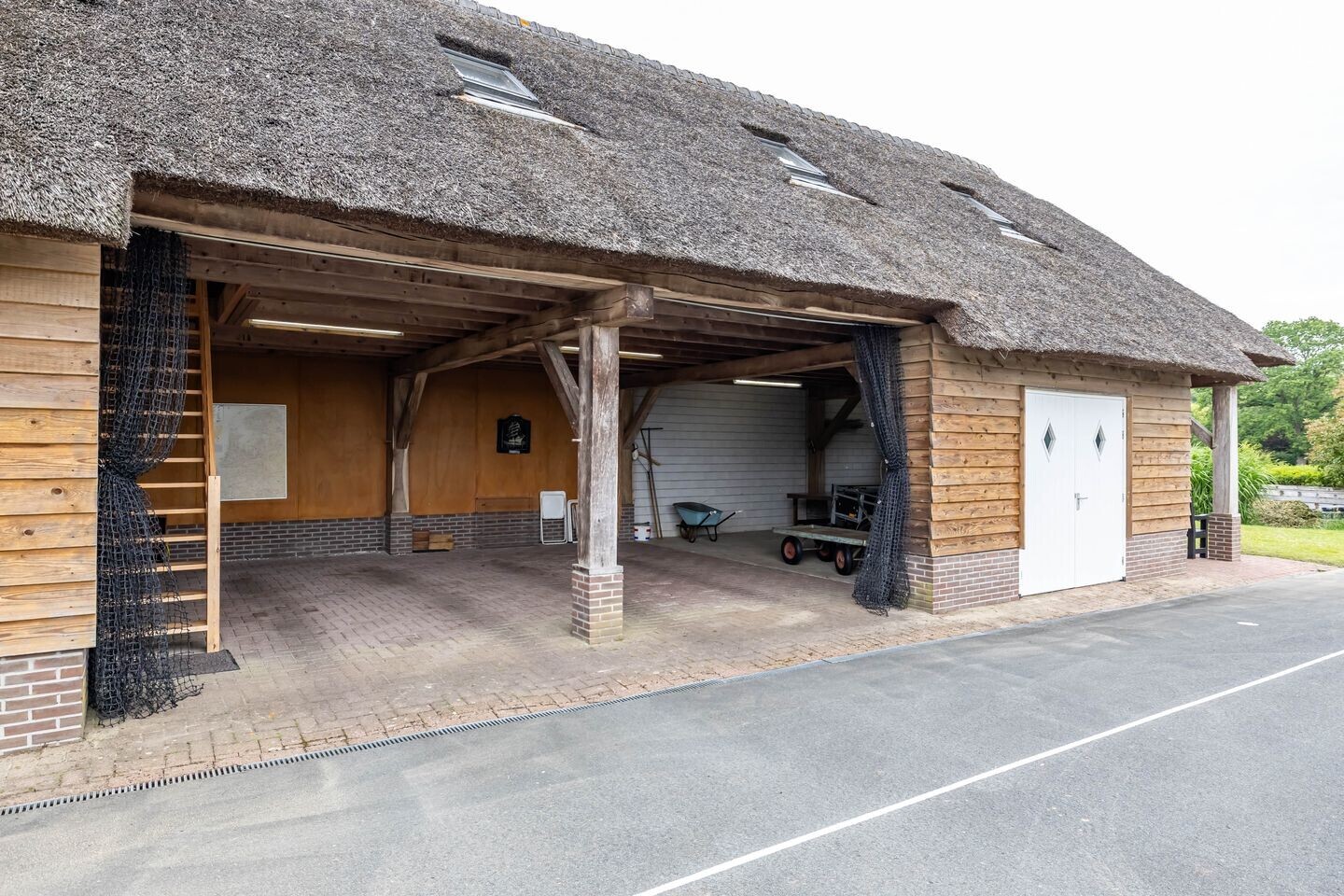 Vrijstaande woning te koop: Groningerstraat 25, Midlaren