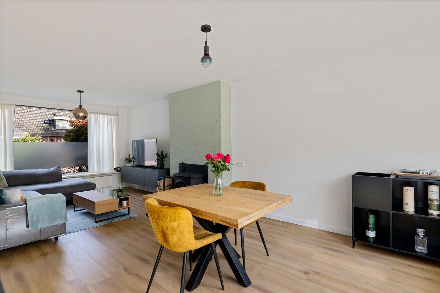 Tussenwoning te koop: Wielewaalstraat 5, Vries
