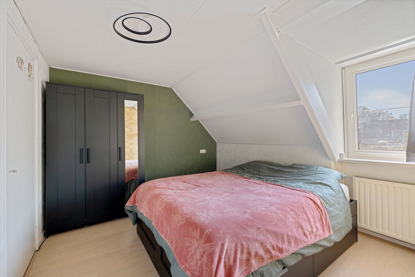 Tussenwoning te koop: Wielewaalstraat 5, Vries