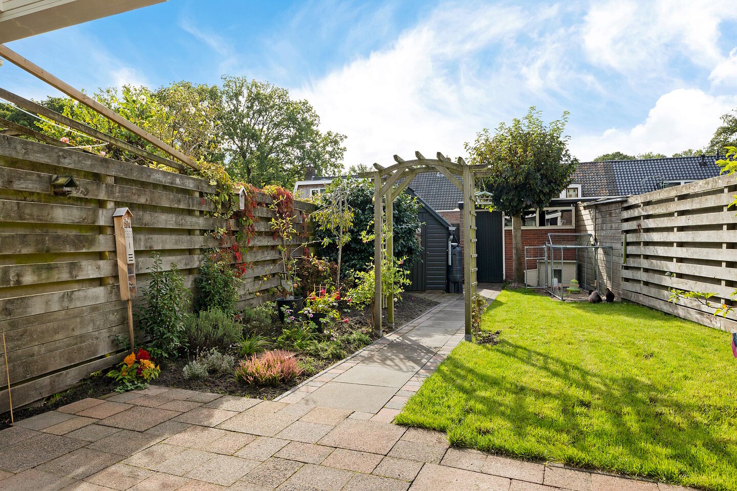 Tussenwoning te koop: Wielewaalstraat 5, Vries