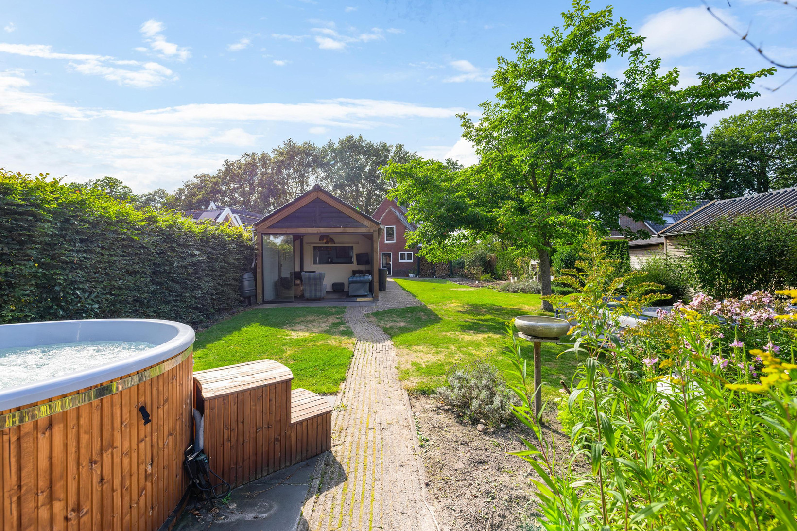 Vrijstaande woning te koop: Stationsstraat 3, Tynaarlo