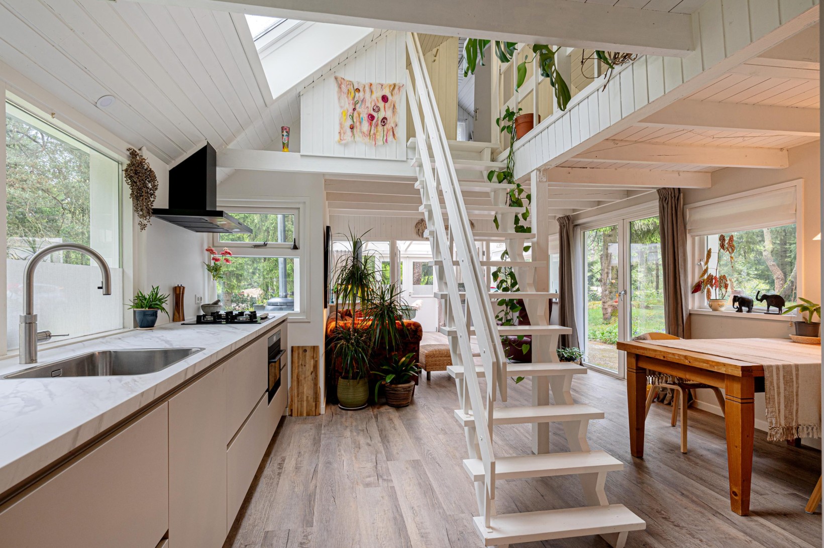 Vrijstaande woning te koop: Zandrivier 8, Zeegse