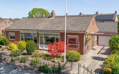 Nederlandla. 10