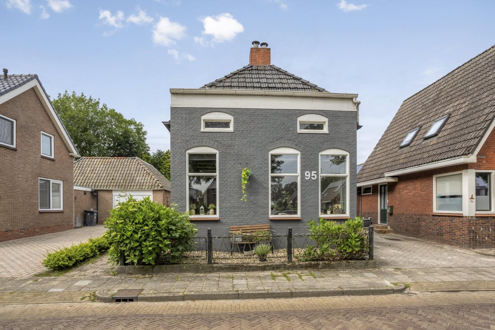Vrijstaande woning te koop: H.J. Kniggekade 95, Stadskanaal