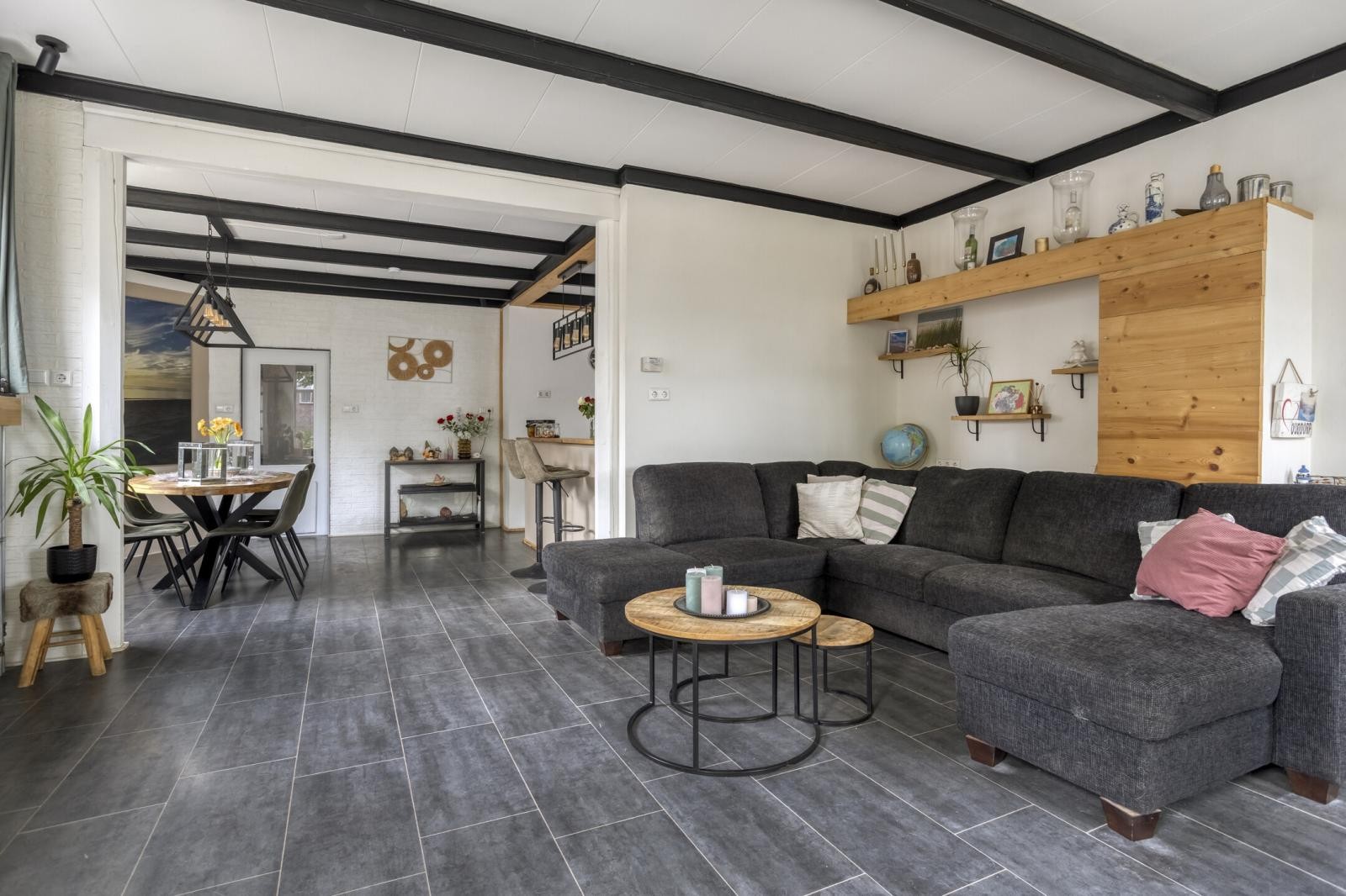 Vrijstaande woning te koop: H.J. Kniggekade 95, Stadskanaal