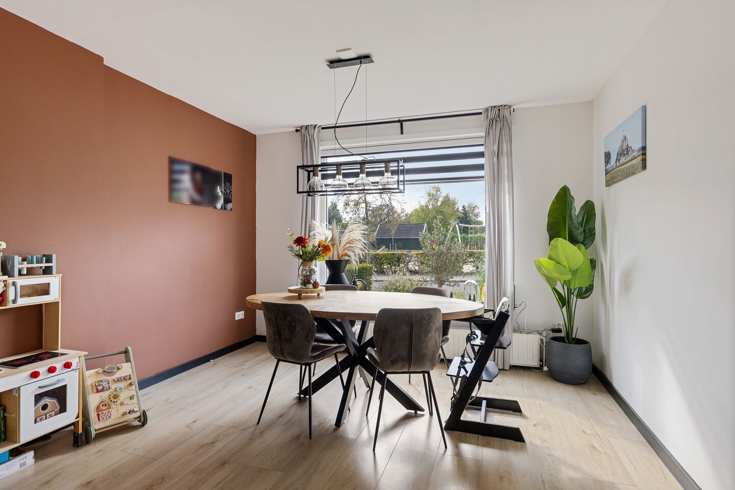 Twee-onder-één-kap te koop: Bergmans-Beinsstraat 11, Borger