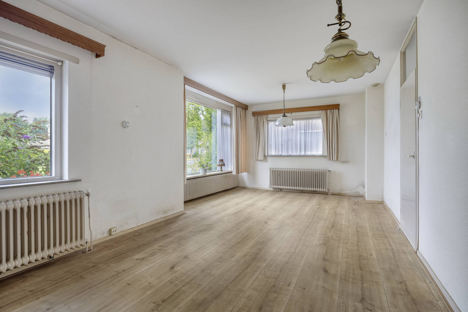 Twee-onder-één-kap te koop: Torenes 20, Borger