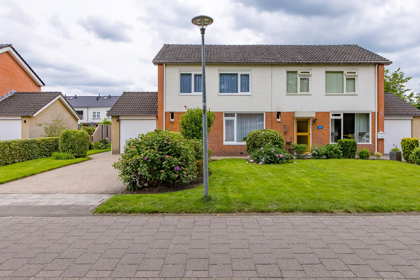 Twee-onder-één-kap te koop: Leeuwerik 29, Ter Apel