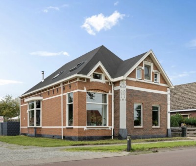 Zuiderdiep 102