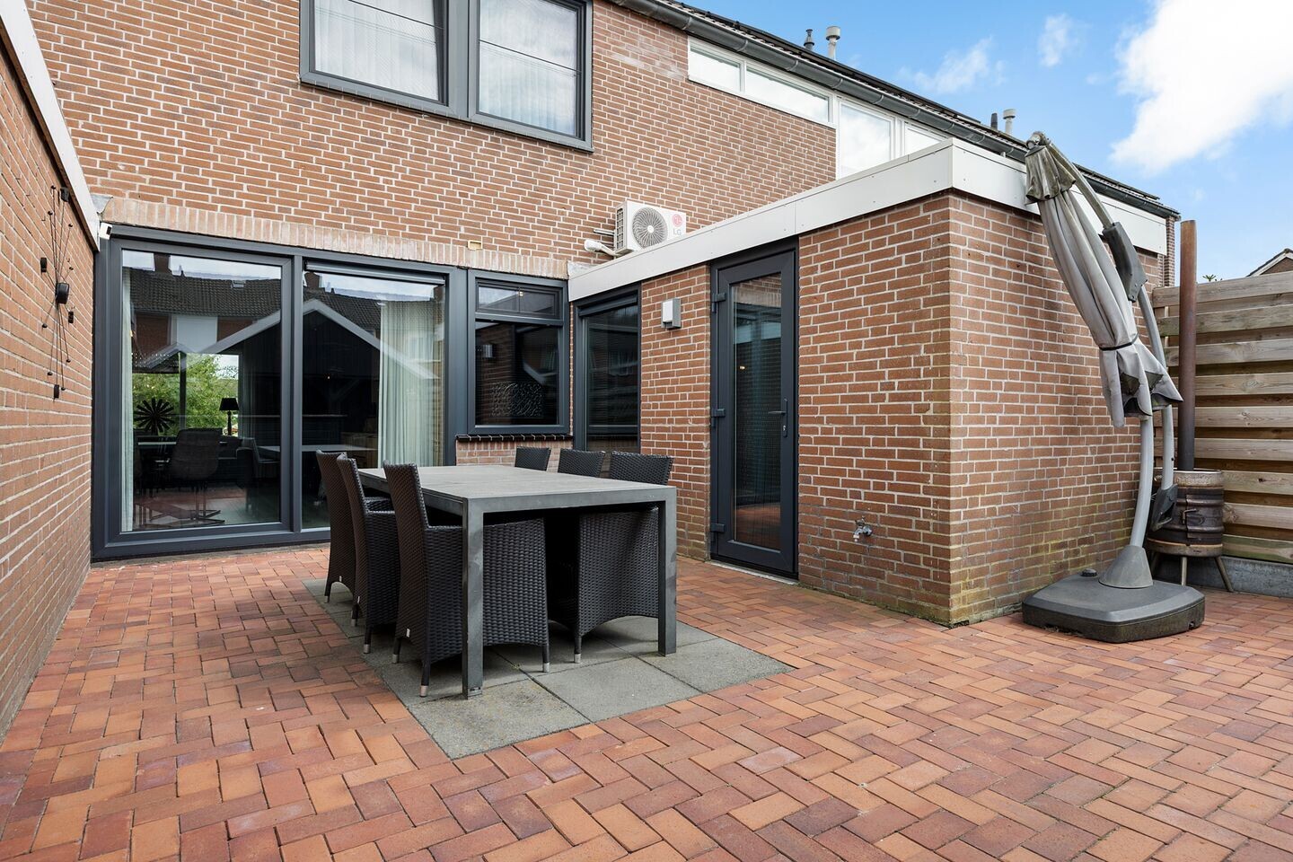 Tussenwoning te koop: Kamperfoeliestraat 12, Musselkanaal