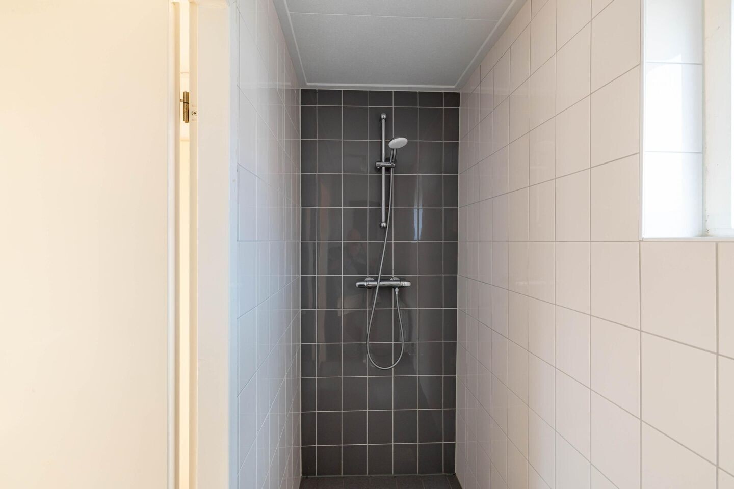 Tussenwoning te koop: van Noortstraat 7, Hoogezand
