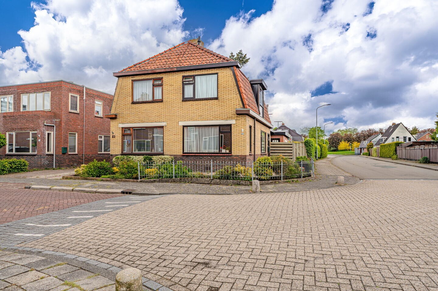 Hoekwoning te koop: Sportterreinstraat 25, Hoogezand
