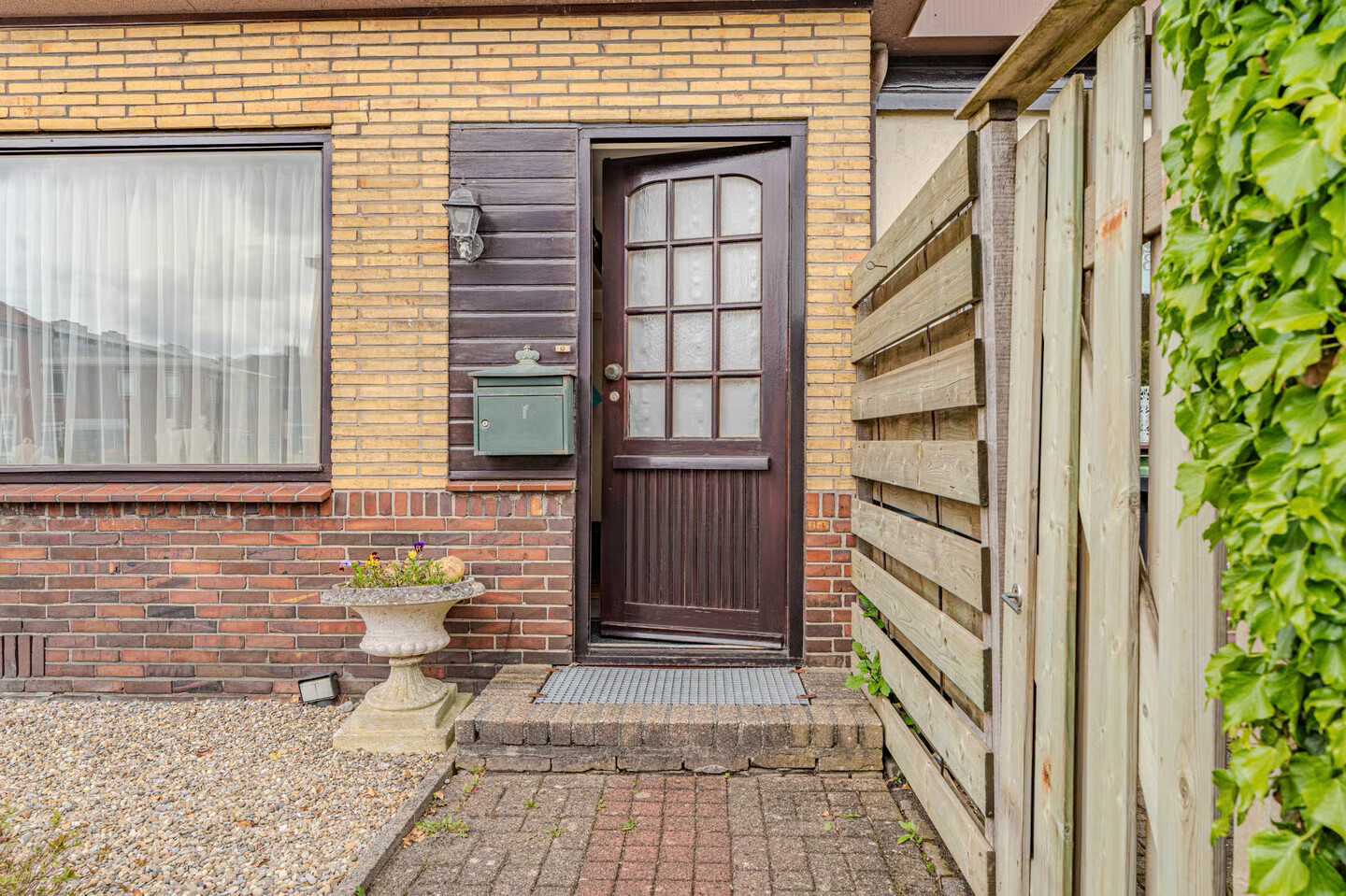 Hoekwoning te koop: Sportterreinstraat 25, Hoogezand