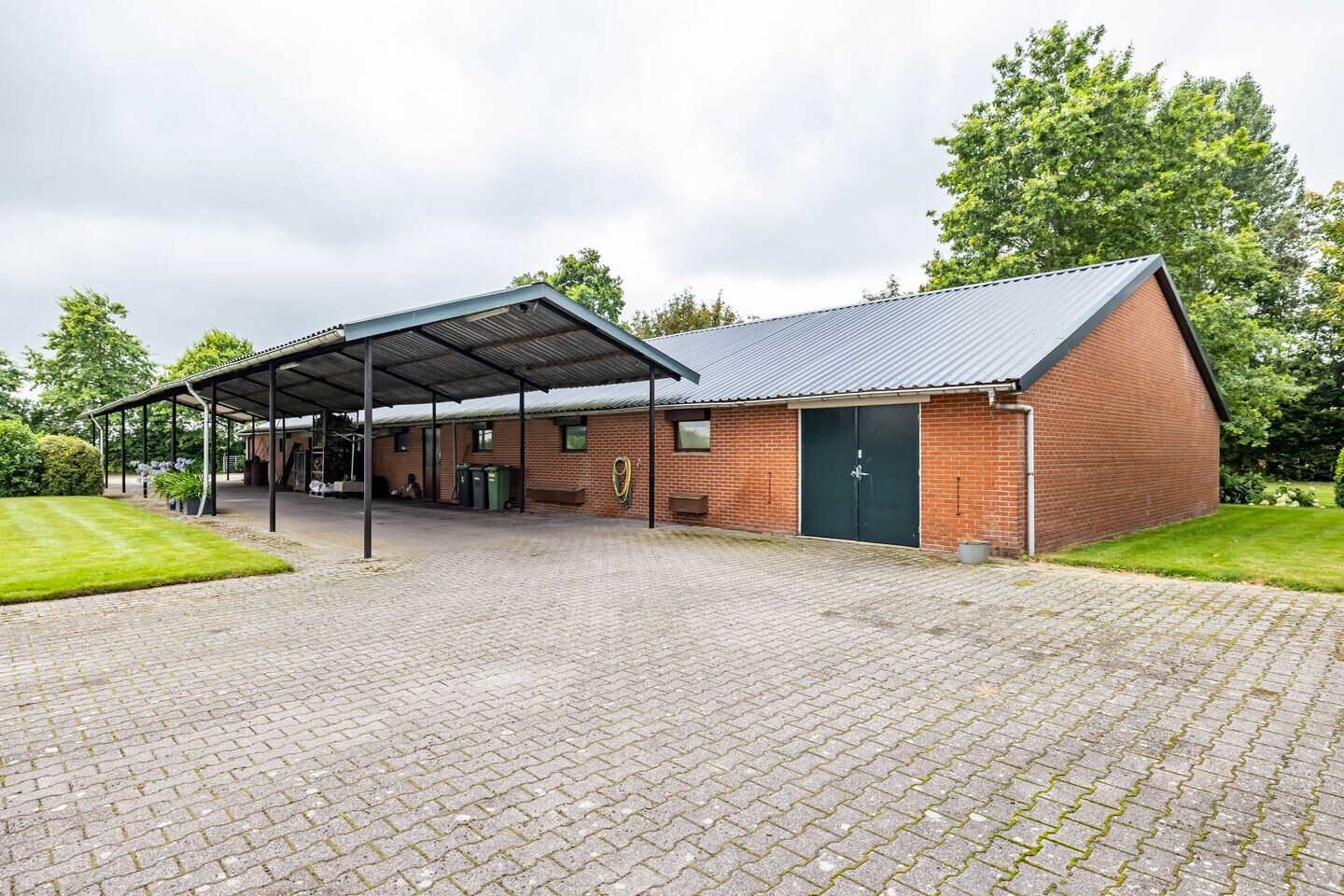 Twee-onder-één-kap te koop: Dorpsstraat 186, Kiel-Windeweer