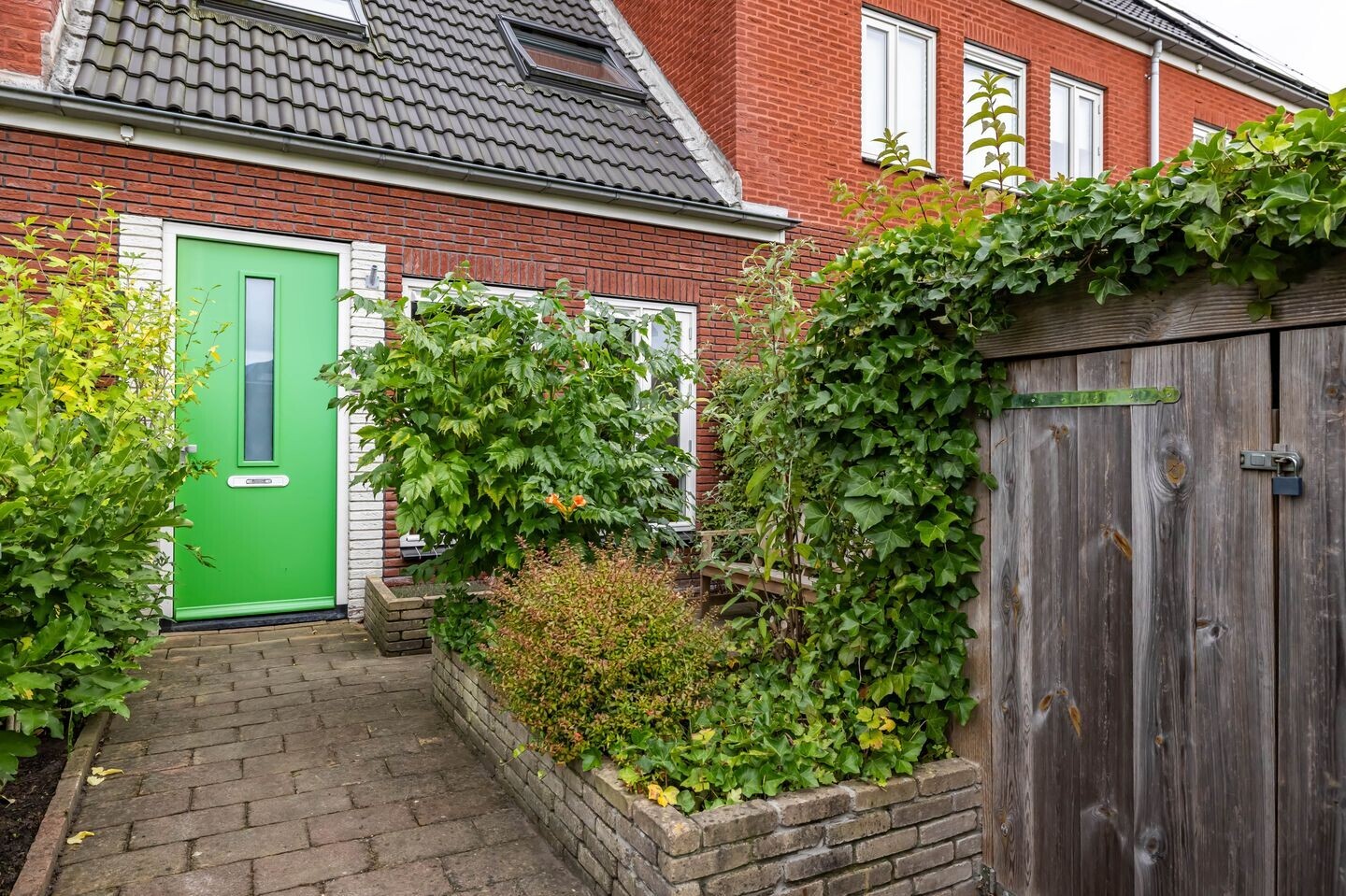 Tussenwoning te koop: Langs de erven 273, Meerstad