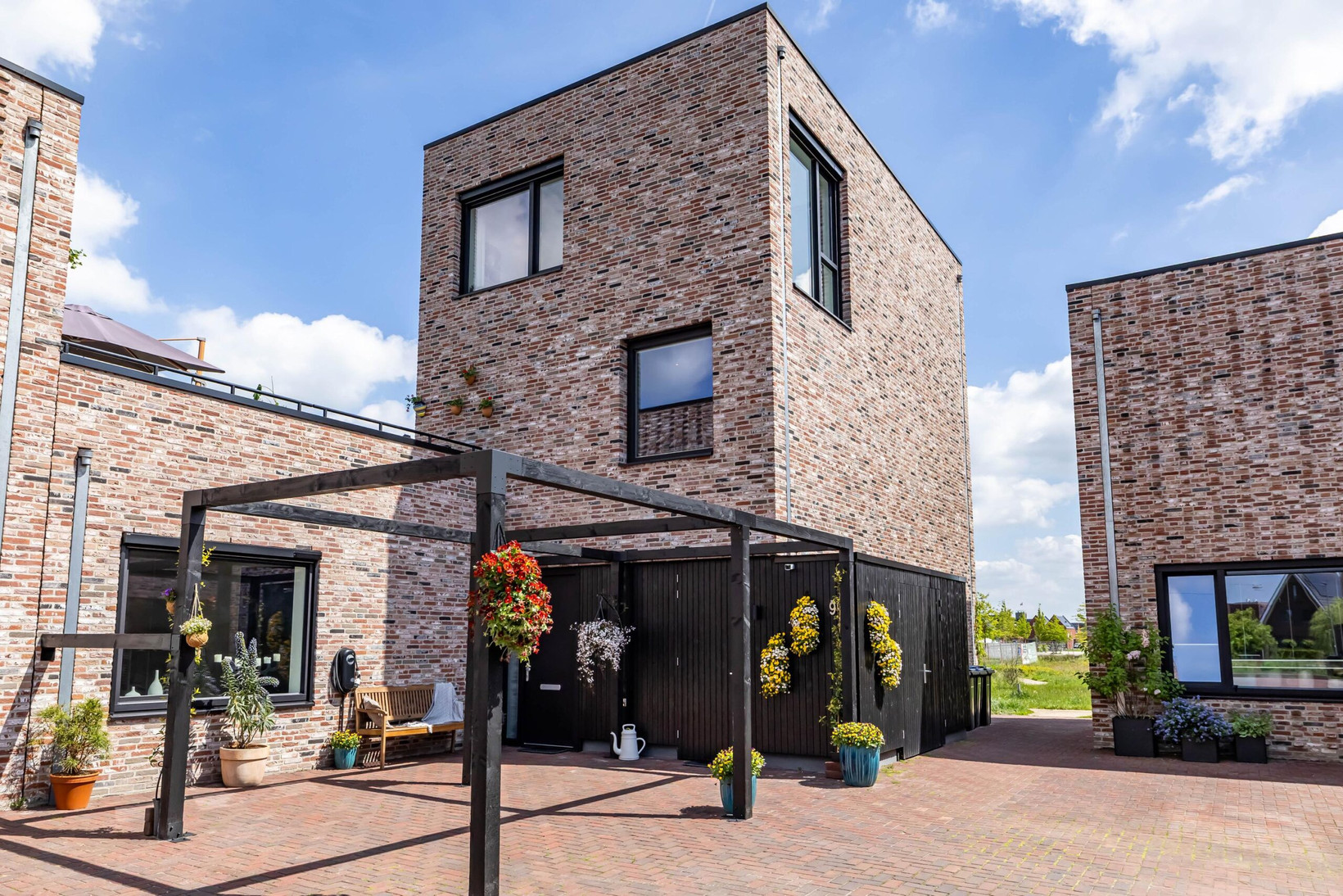 Twee-onder-één-kap te koop: Texelaar 9C, Meerstad