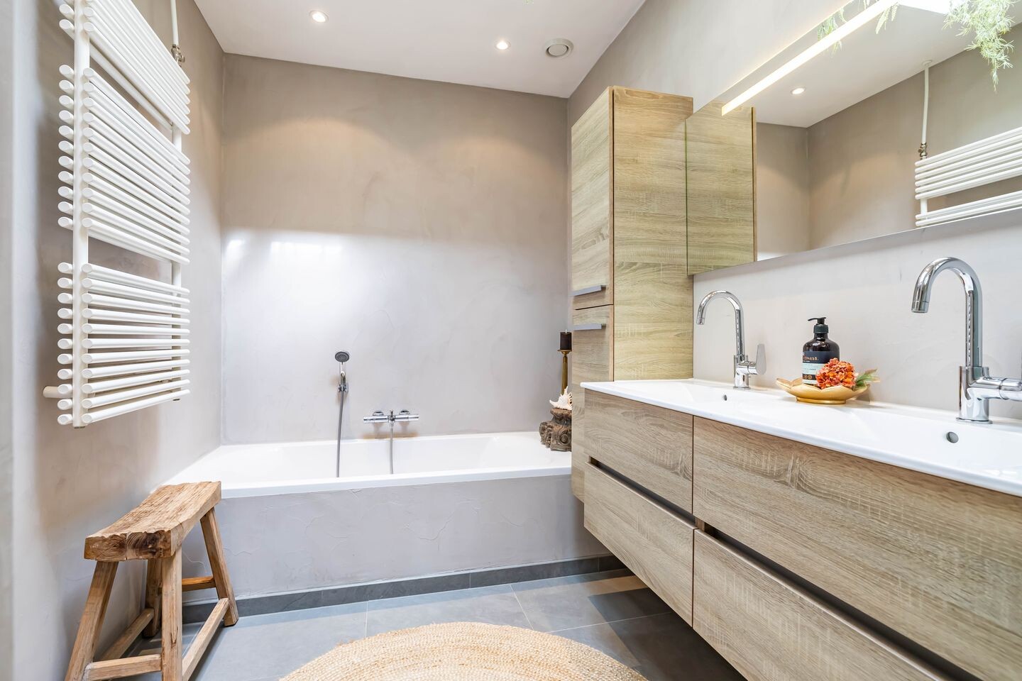 Vrijstaande woning te koop: Hoofdweg 8, Slochteren