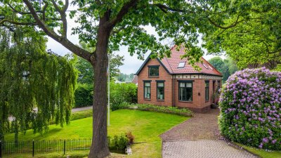 Hoofdweg 8
