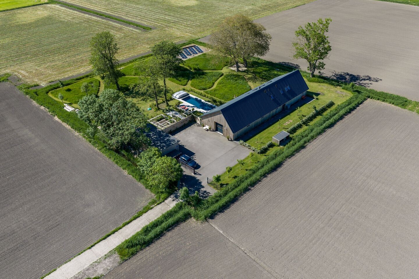 Vrijstaande woning te koop: Meerweg 51, Overschild