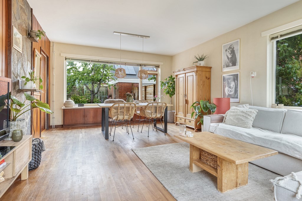 Vrijstaande woning te huur: H. Goeman Borgesiusstr 9, Schildwolde