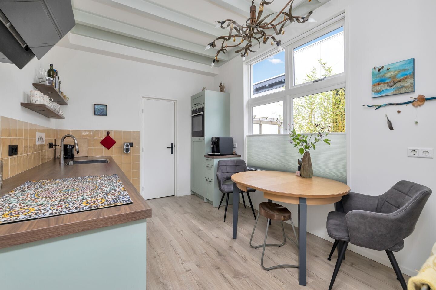 Vrijstaande woning te koop: Adriaan Geertsplein 3, Veendam