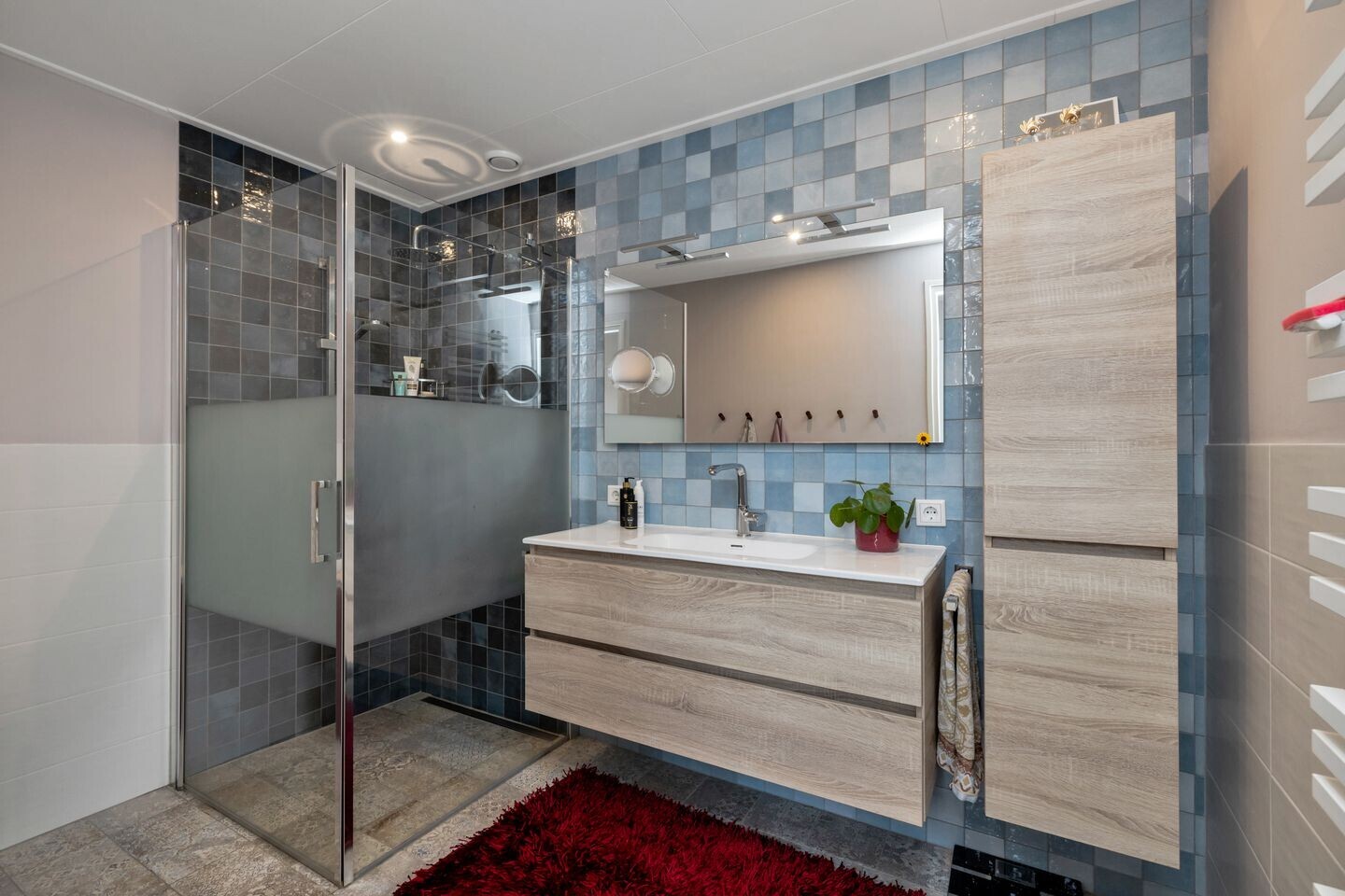 Vrijstaande woning te koop: Adriaan Geertsplein 3, Veendam